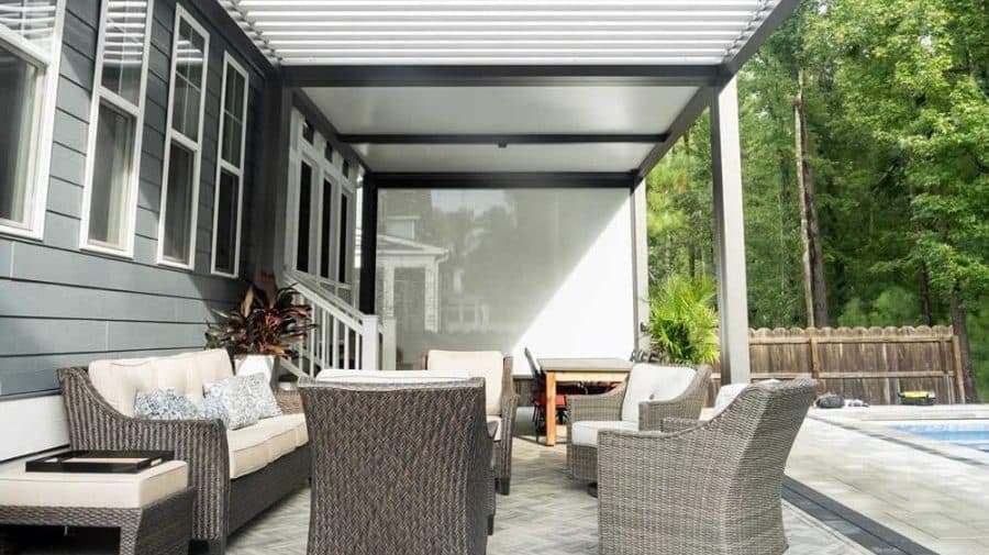 Screened in R-BLADE pergola for insect free outdoor living